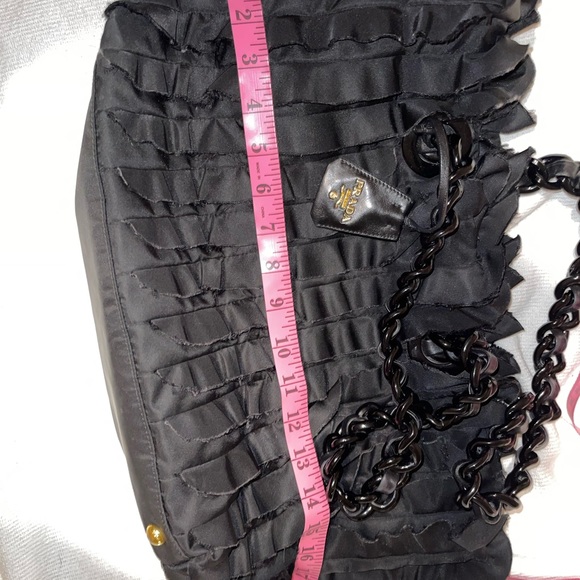 1000% AUTHENTIC PRADA handbag - Picture 5 of 8